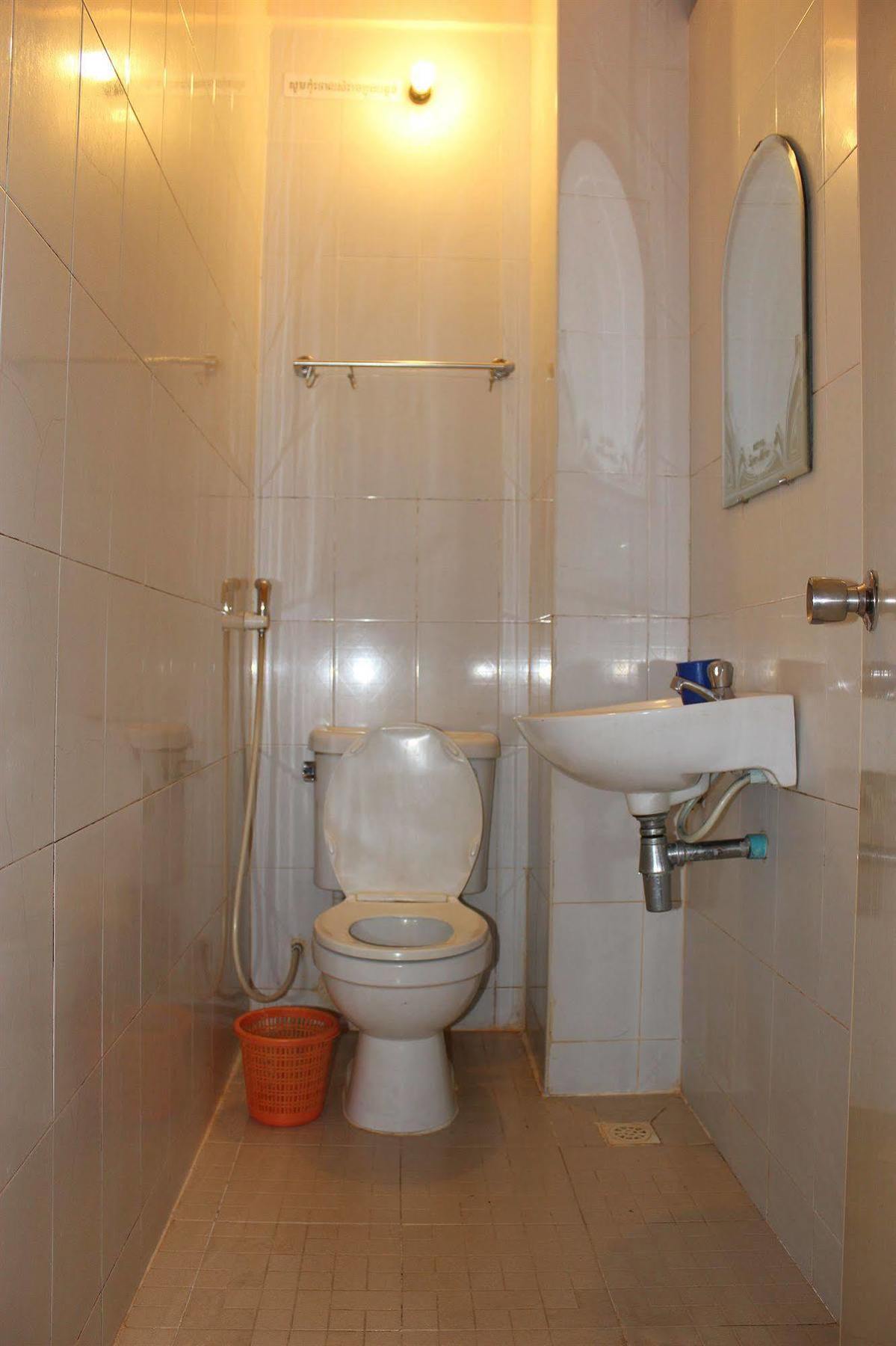 Lucky 2 Guesthouse Πνομ Πενχ Εξωτερικό φωτογραφία